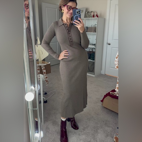 Sézane Axelle Ankle Boots in Patent Black FR 40 / US 9 - Picture 13 of 14